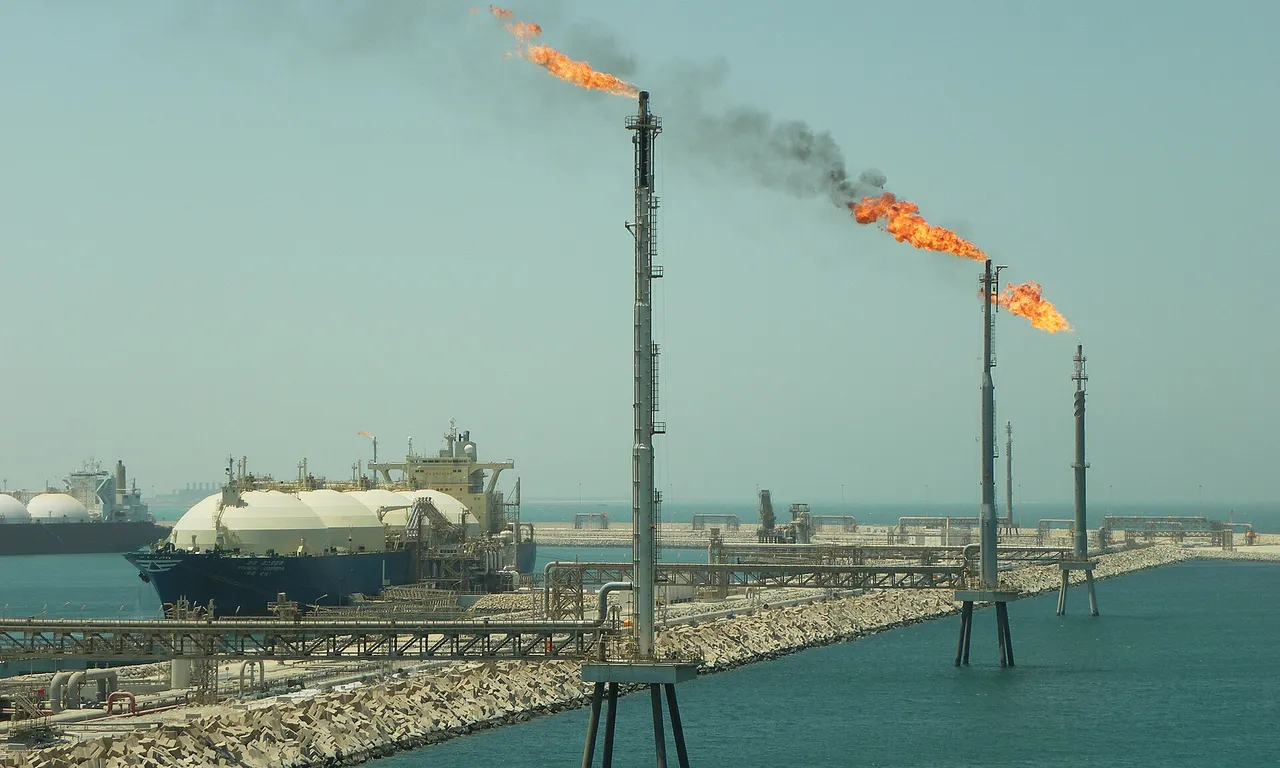 LNG carrier at the Ras Laffan terminal, Qatar